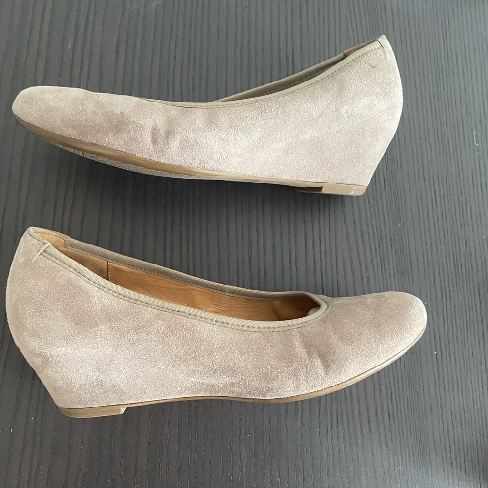 Gabor Suede Wedge Heel Slip On Sz 6.5-7 - Picture 7 of 7